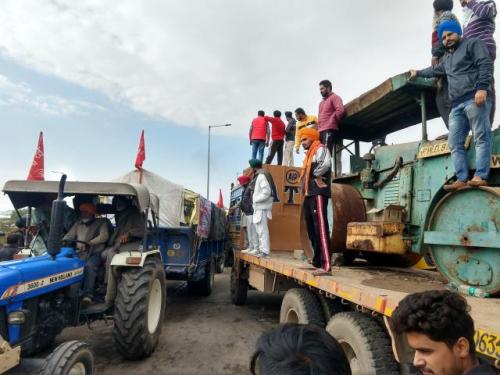 Farmers' protest crossing the border into Haryana. 