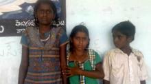 Bukya Syamulamma has been left all alone to take care of her younger brother and sister .